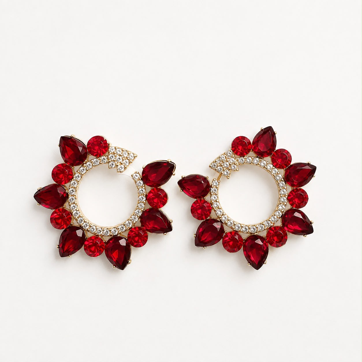 Boucles d'Oreilles Fleur Sertie de Strass - Rouge