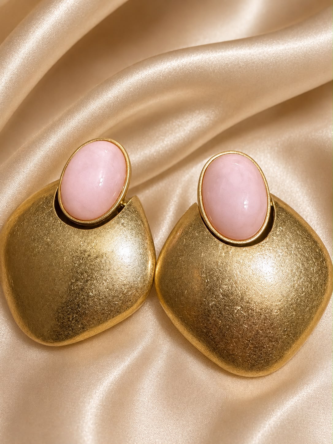 Boucles d'Oreilles Bouclier Martelé Rose - vue