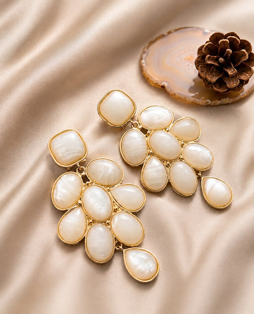Boucles d'Oreilles Grappe Nacrée Ivoire - vue